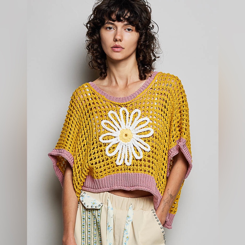 POL Yellow Daisy Crochet Sweater Top Size Medium NWT Boho Festival - Picture 8 of 8